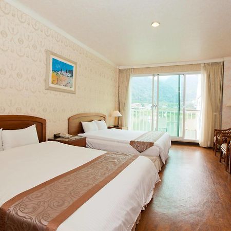 โรงแรมเลคไซด์ รีสอร์ต Nantou ภายนอก รูปภาพ