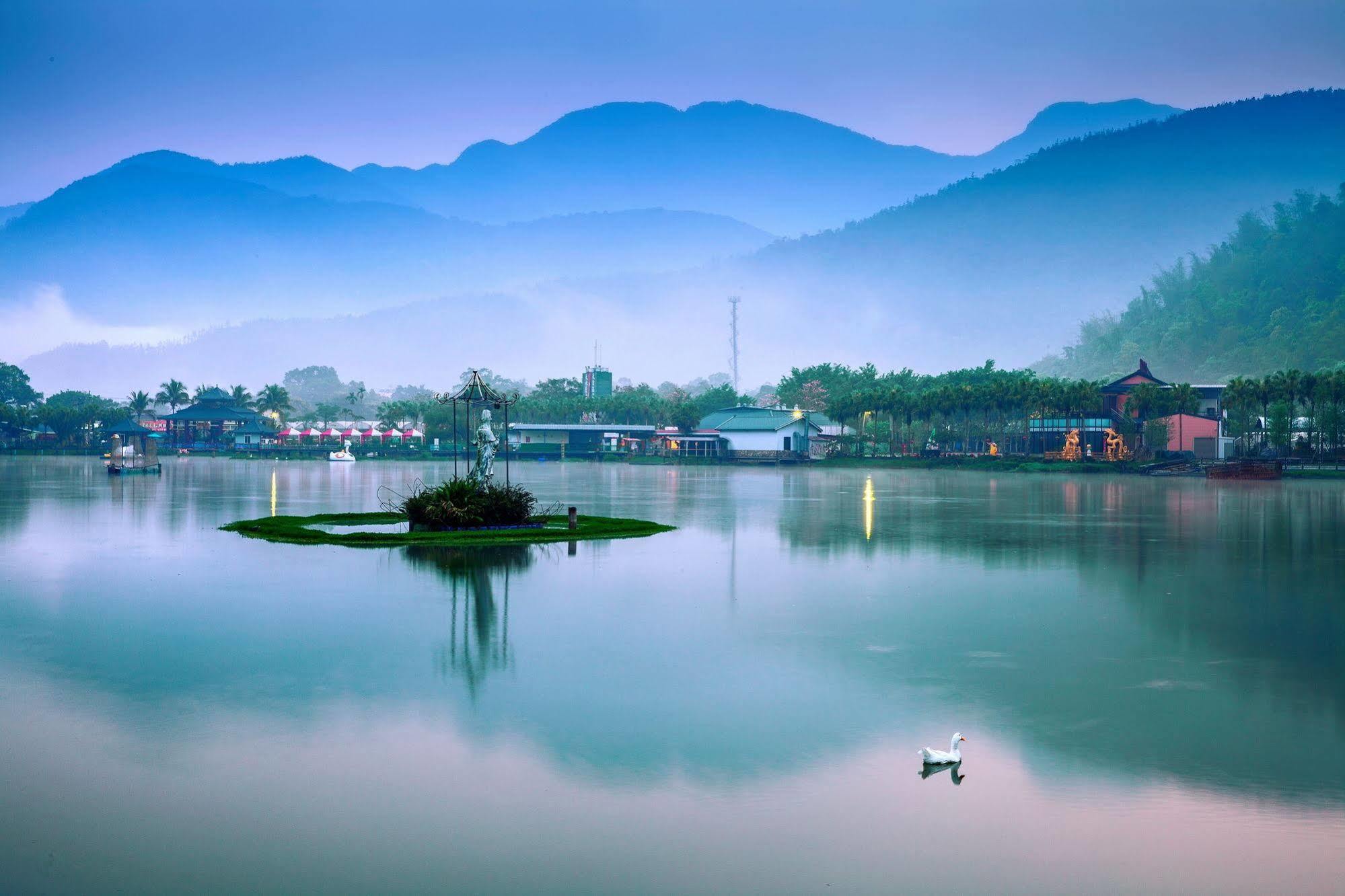 โรงแรมเลคไซด์ รีสอร์ต Nantou ภายนอก รูปภาพ